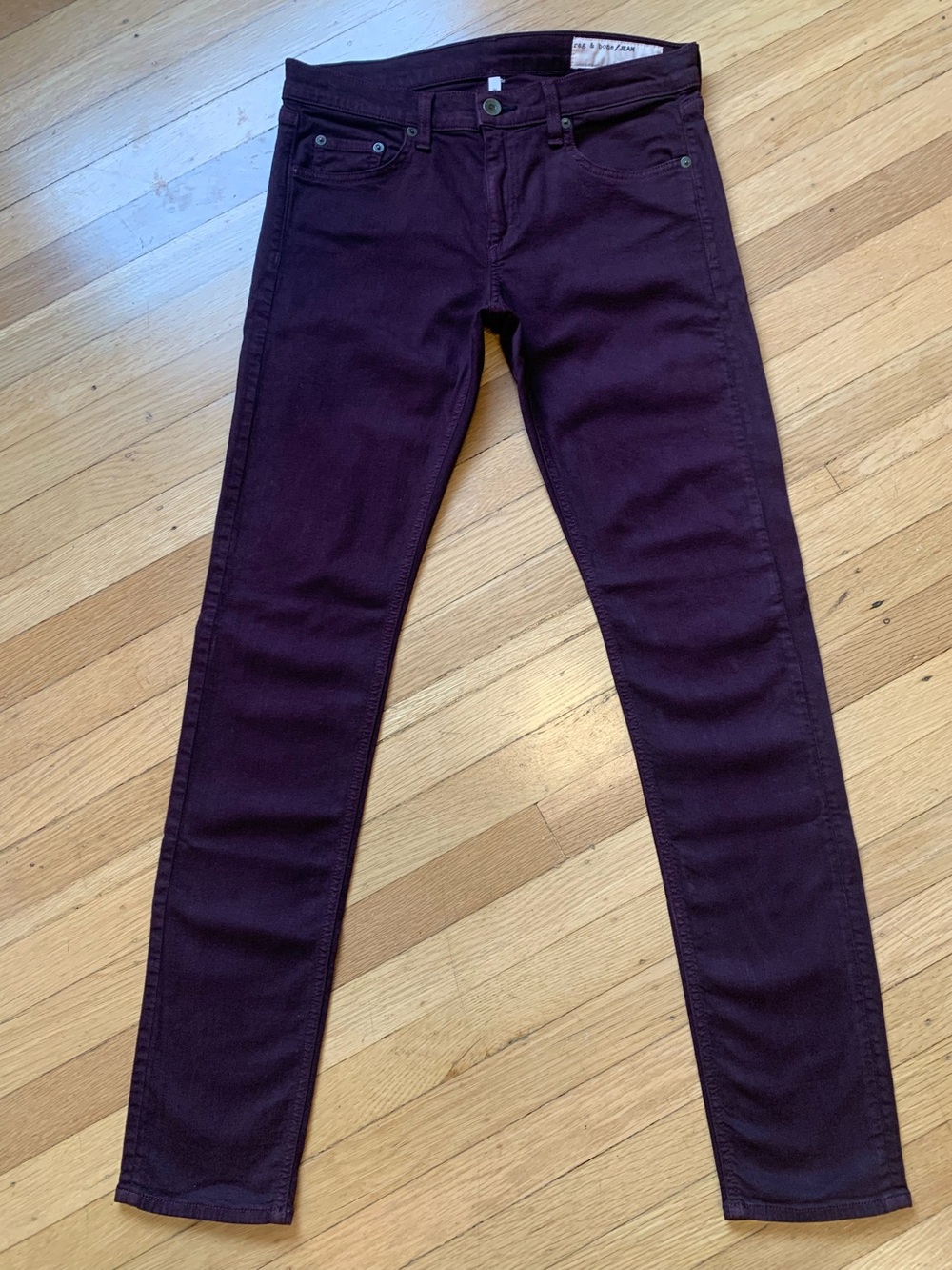 EUC rag & bone “The Dre” Aged Wine Skinny Jeans Size 27